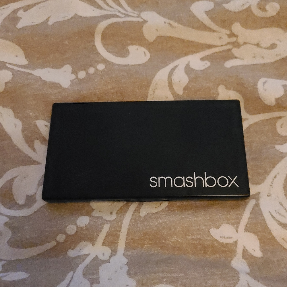 sold * Smashbox Spotlight Palette - Picture 5 of 7